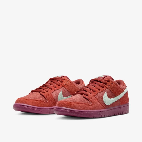 Nike sb red suede top