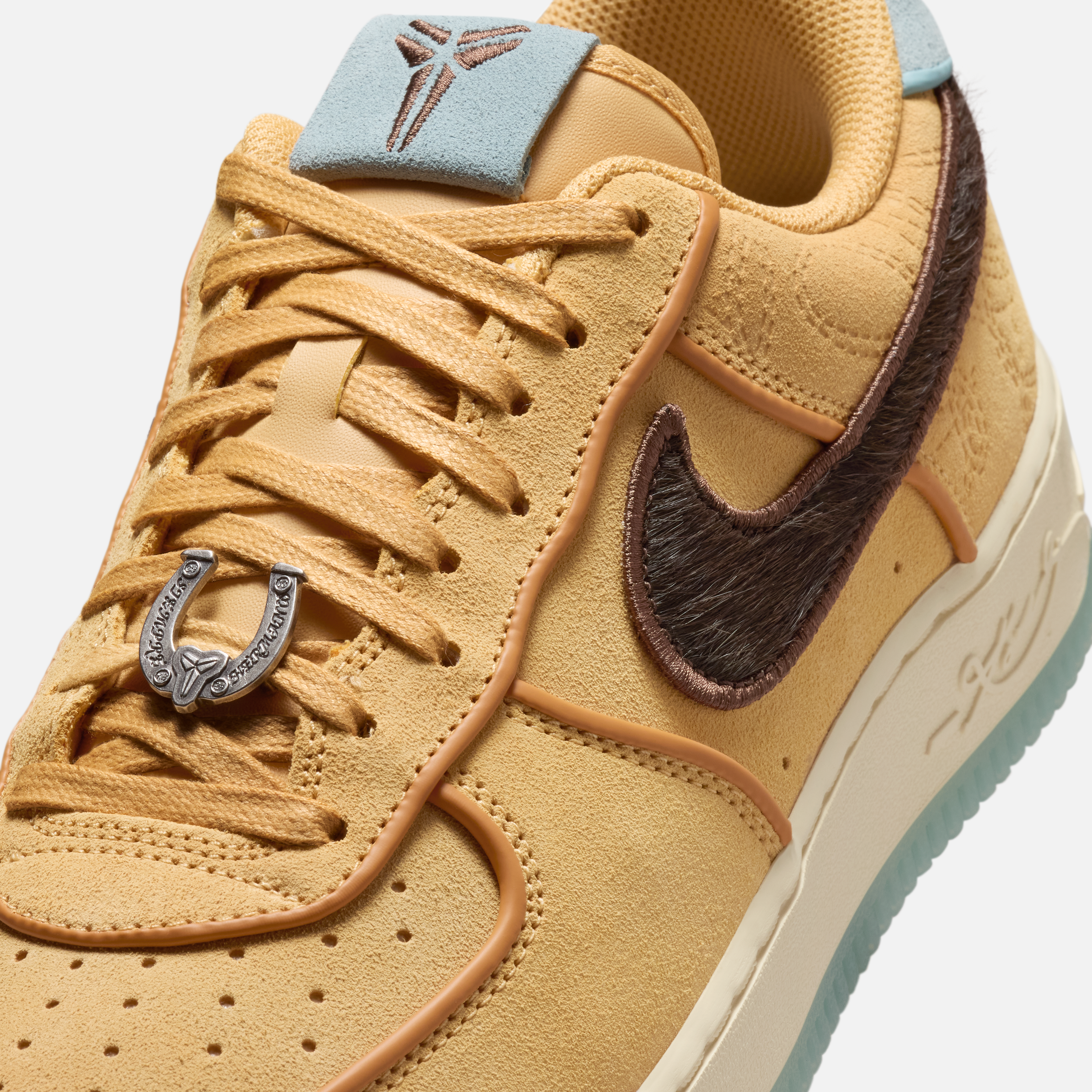 Kobe Bryant Nike Air Force 1 Low Siempre Hermanos