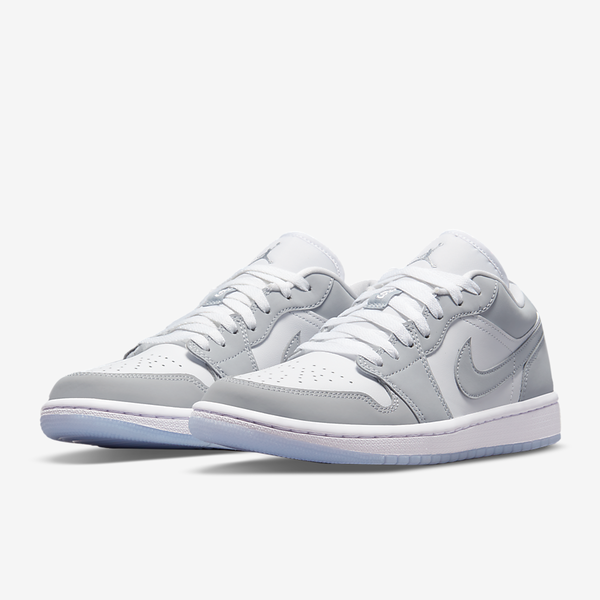 Nike WMNS Air Jordan 1 Low 