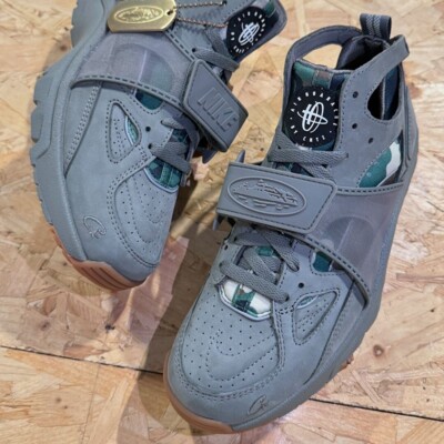 Corteiz x Nike Air Trainer Huarache First Look Corteiz x Nike Air Trainer Huarache First Look