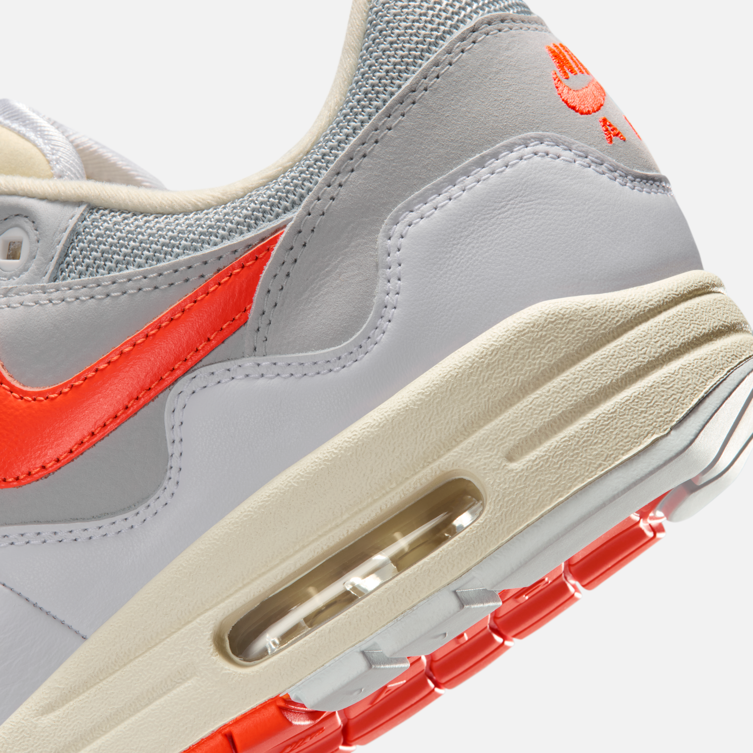 Patta Nike Air Max 1 White Hyper Crimson official images