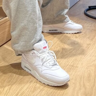 Supreme x Nike Air Max 1 ’87 “White” First Look Supreme x Nike Air Max 1 ’87 “White” First Look