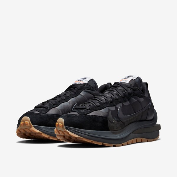 Sacai x Nike VaporWaffle Black Gum Raffle List