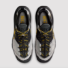sacai x Nike Zegamadome "Silver Yellow" (HQ8618-002) Erscheinungsdatum