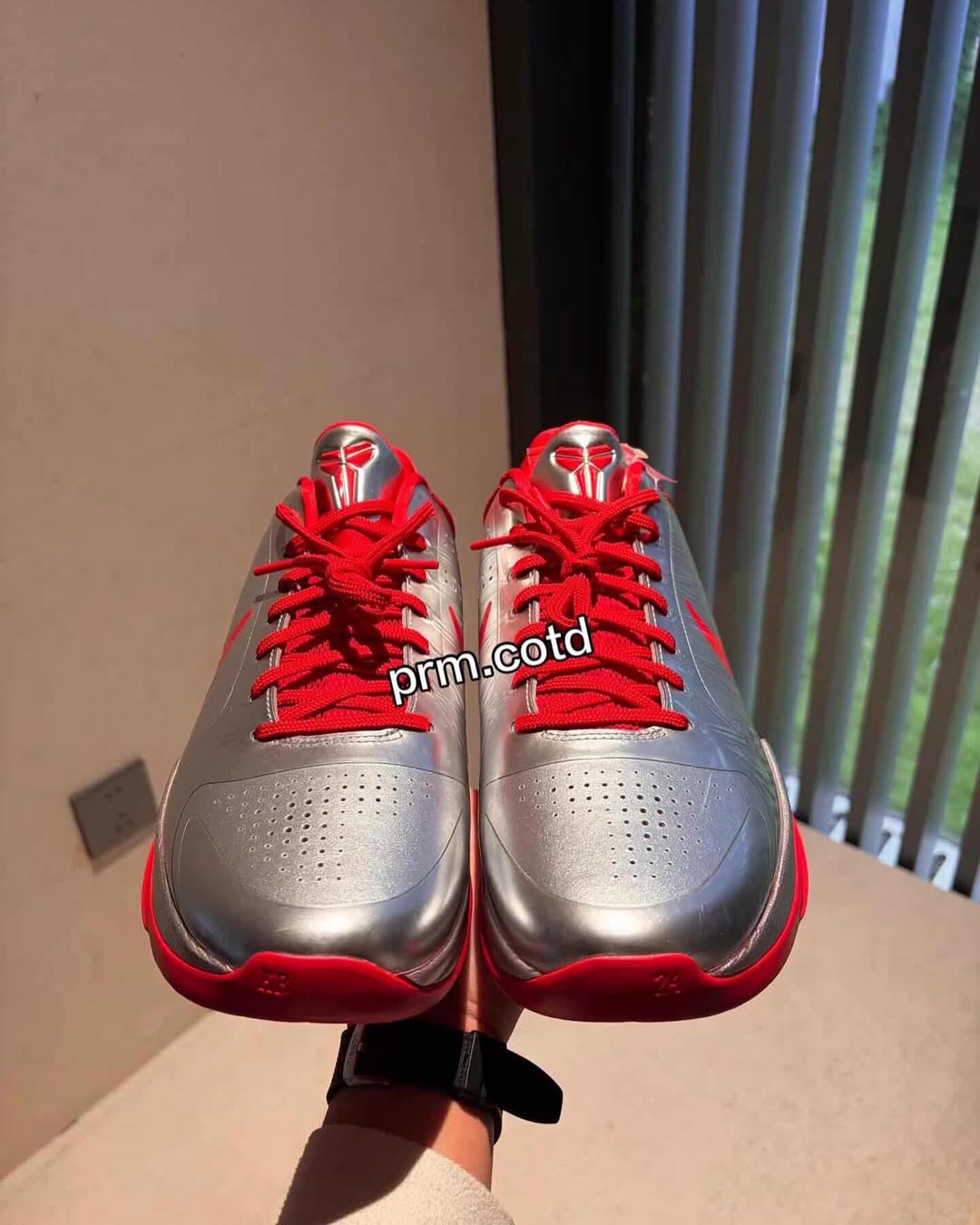Caitlin Clark Nike Kobe 5 Protro Rookie of the Year in hand look