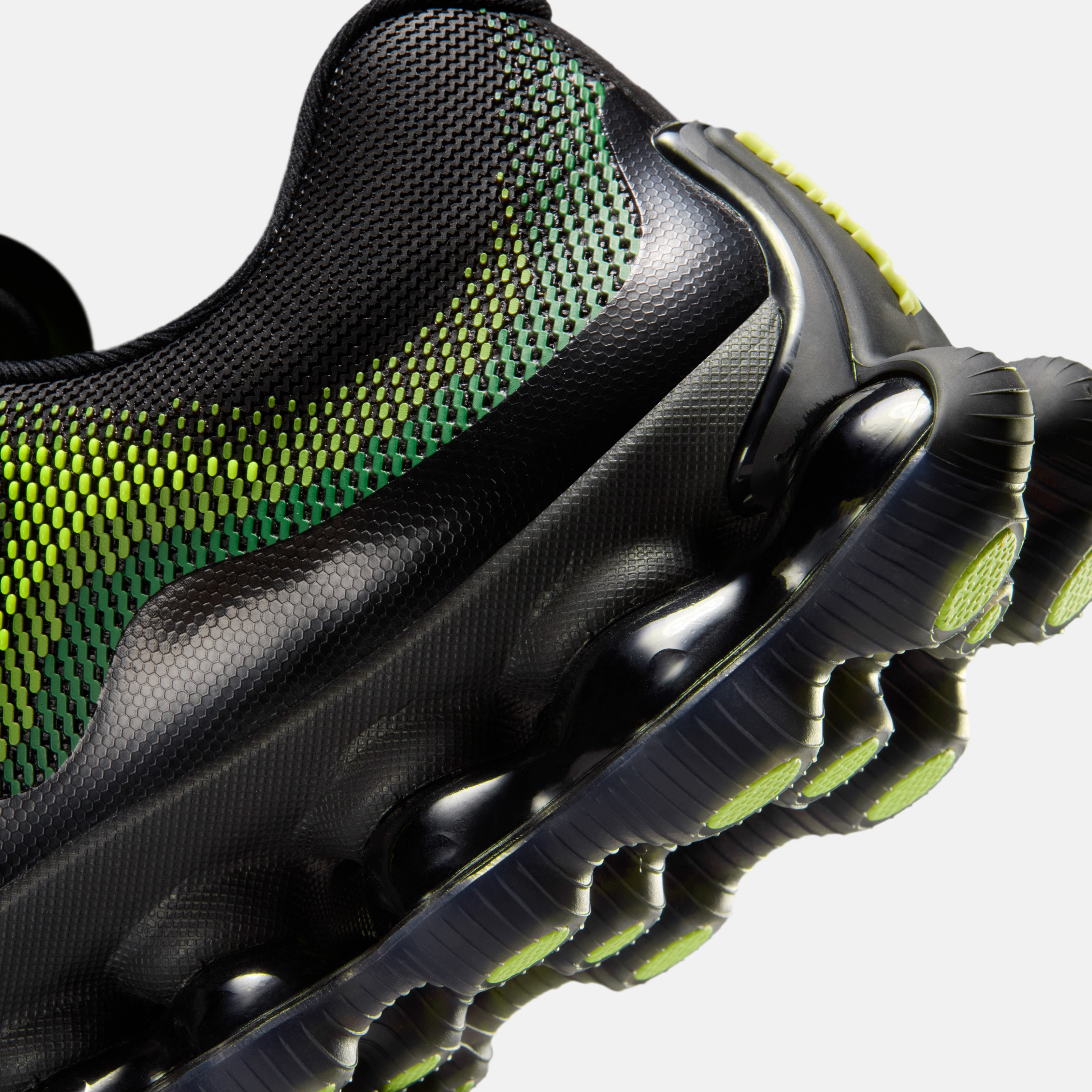 Nike Air Liquid Max Black Green official look