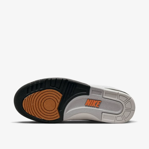 【NIKEX BILLIE EILLISH 】ナイキ エア アルファ フォース 88 Amazon.com | Nike Billie Eilish Air Alpha Force 88, White