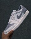 Air Jordan 1 Low "Atmosphere Grey" 2