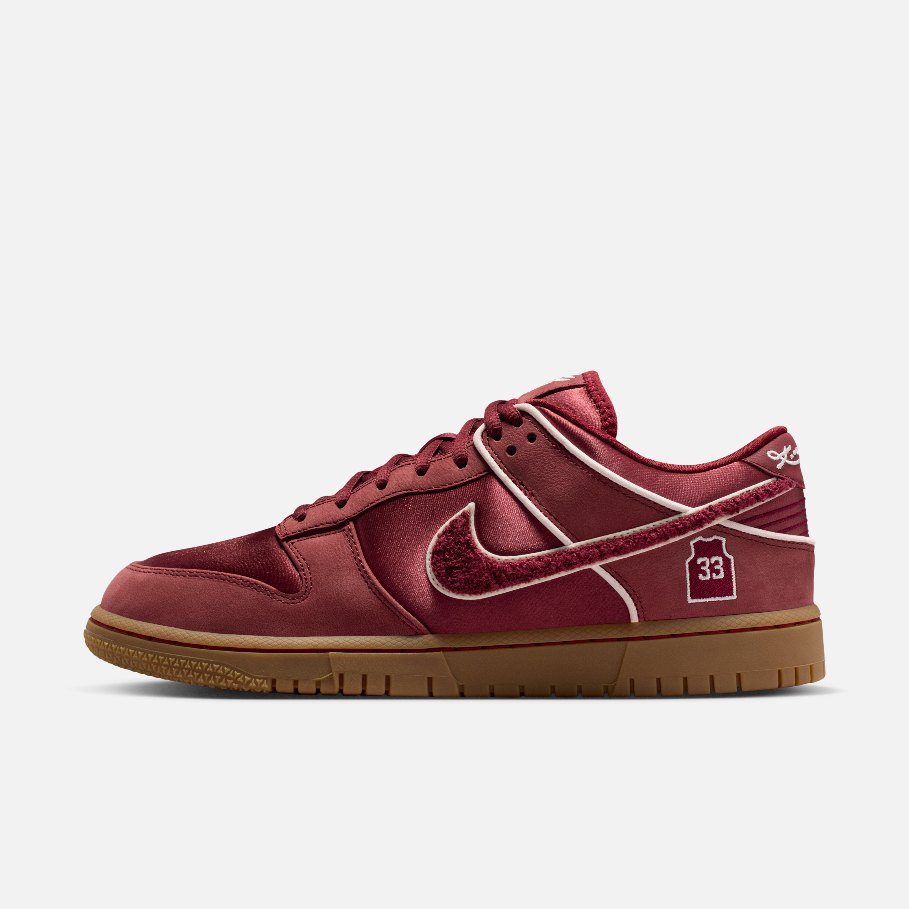 Kobe Bryant Nike Dunk Low Lower Merion Aces official images