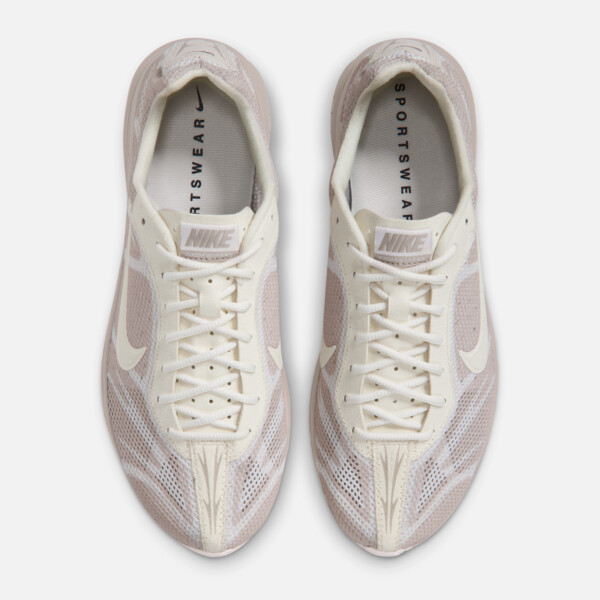 Nike Zoom Streak 3 "Cream Sail" (IQ8020-200) Release Date