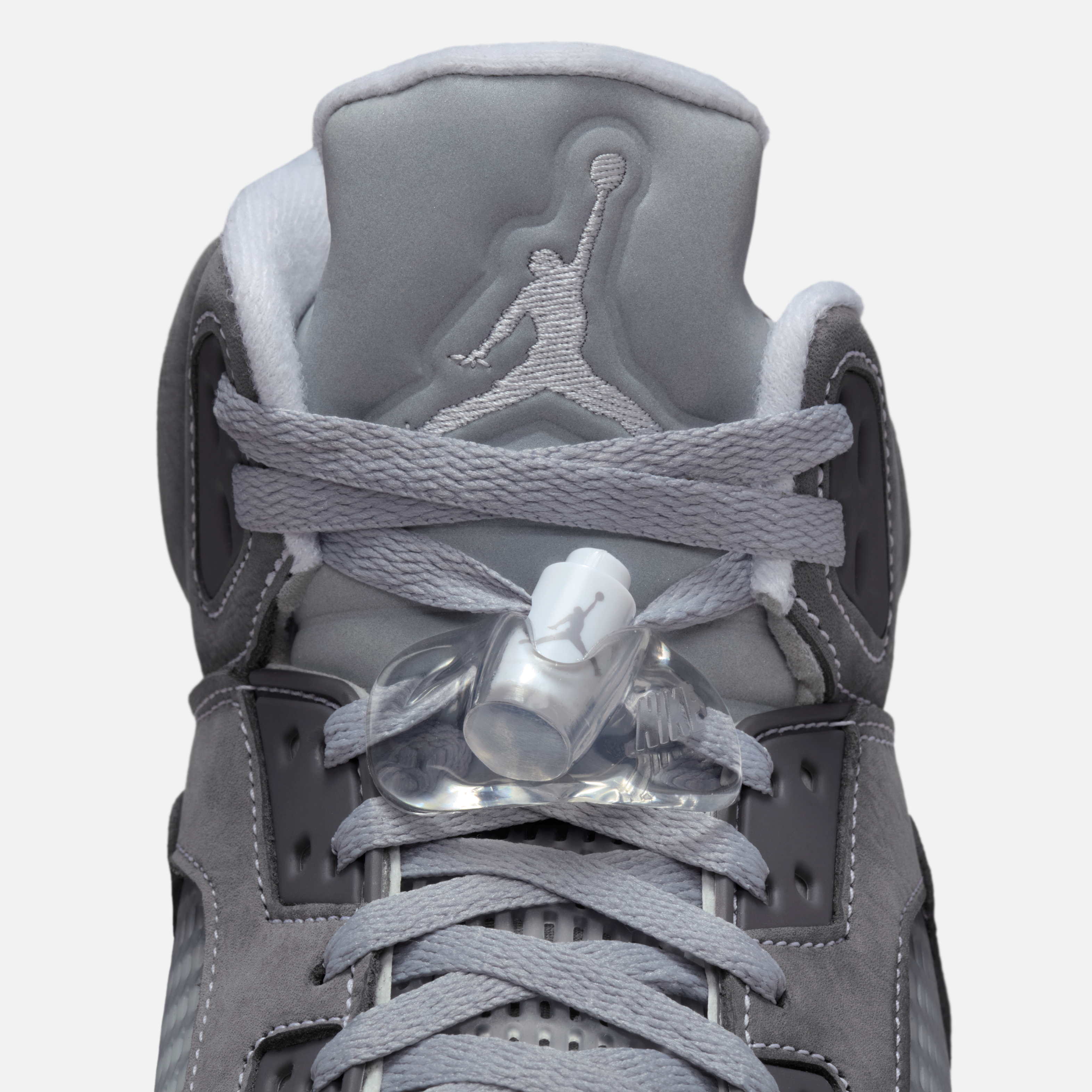 Air Jordan 5 Wolf Grey A Legendary Comeback: Air Jordan 5 “Wolf Grey” on-foot look 2