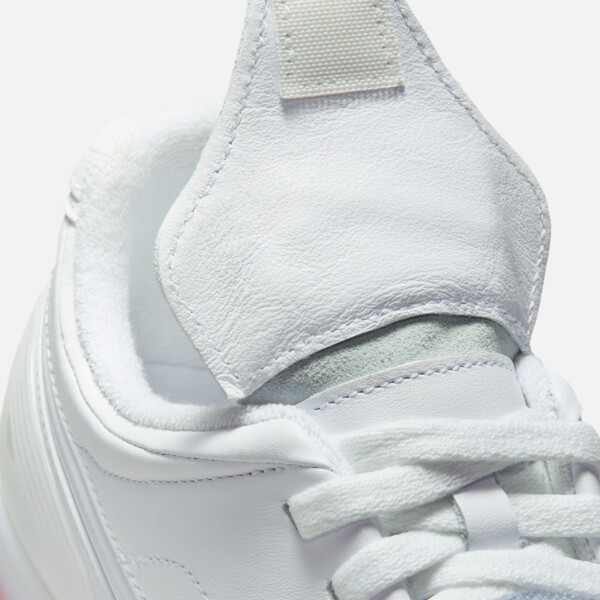 Jacquemus x France x Nike Cryoshot Tiempo R10 "White" (IO0619-100) Release Date Jacquemus x France x Nike Cryoshot Tiempo R10 "White" (IO0619-100) Release Date