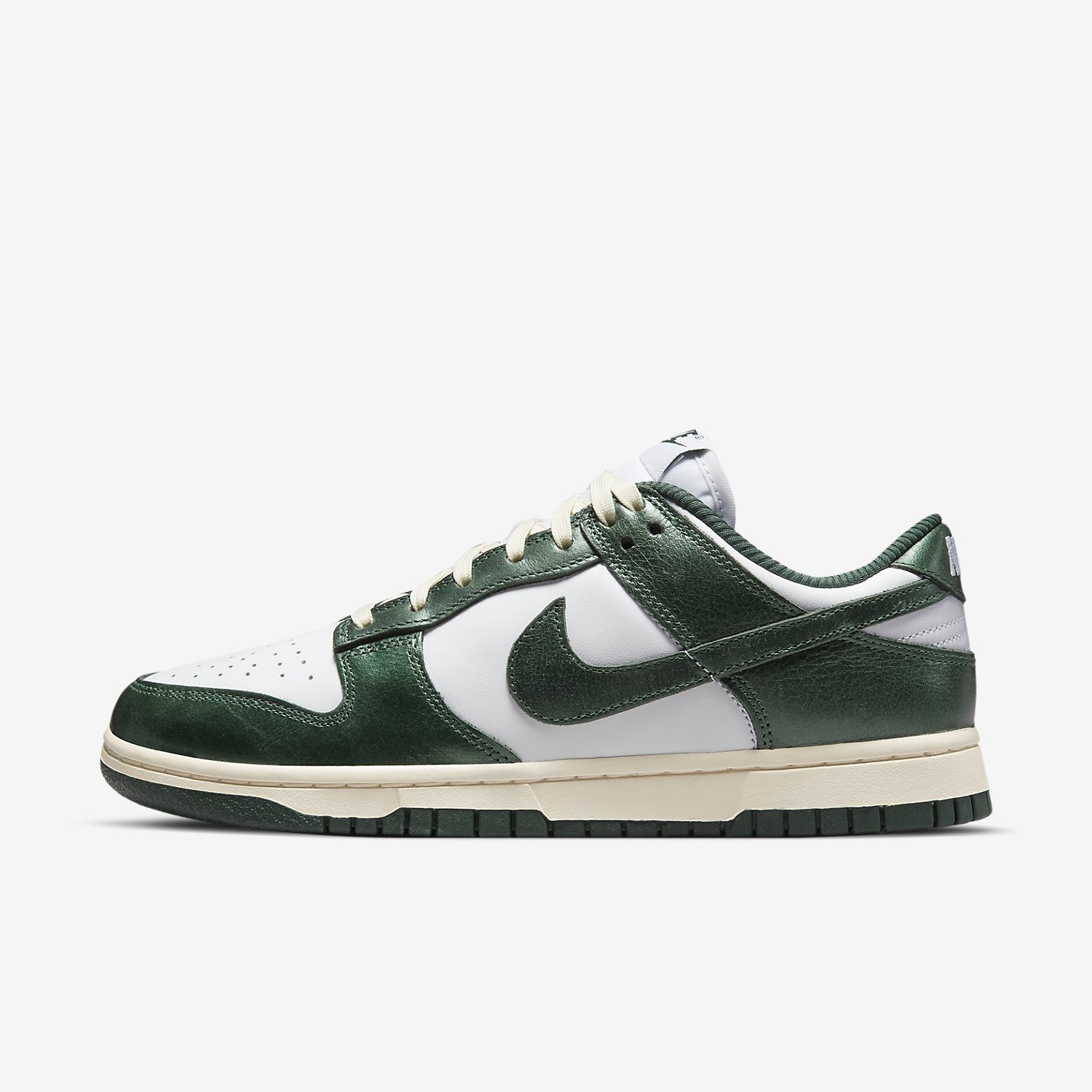 Nike Dunk Low "Vintage Green" Official Images 2 Nike Dunk Low "Vintage Green" Official Images 2