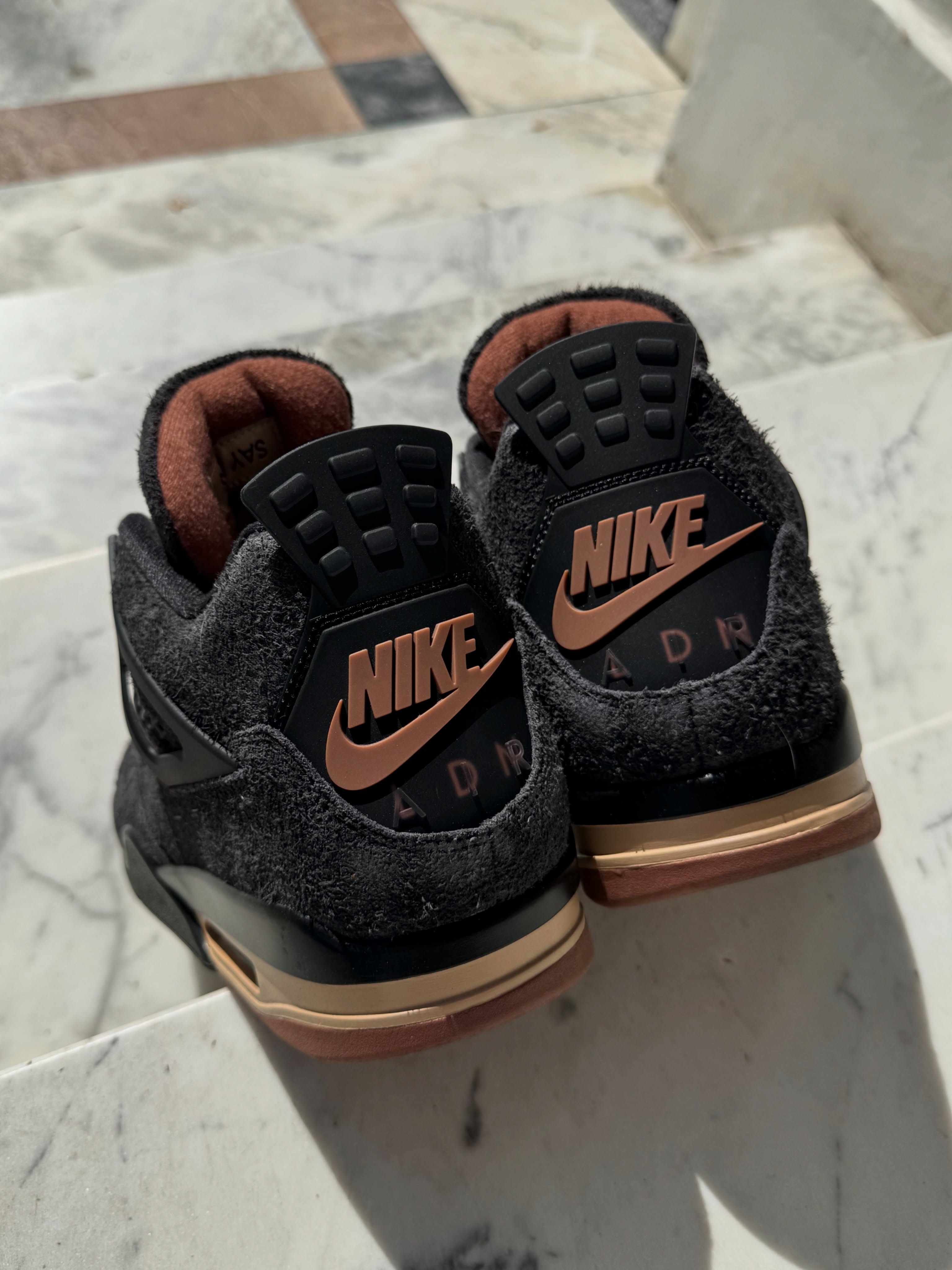 Air Jordan 4 London
