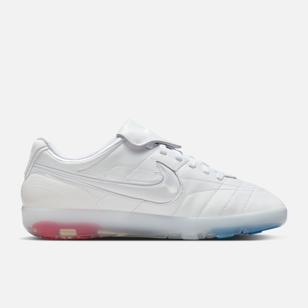 Jacquemus x France x Nike Cryoshot Tiempo R10 "White" (IO0619-100) Release Date Jacquemus x France x Nike Cryoshot Tiempo R10 "White" (IO0619-100) Release Date