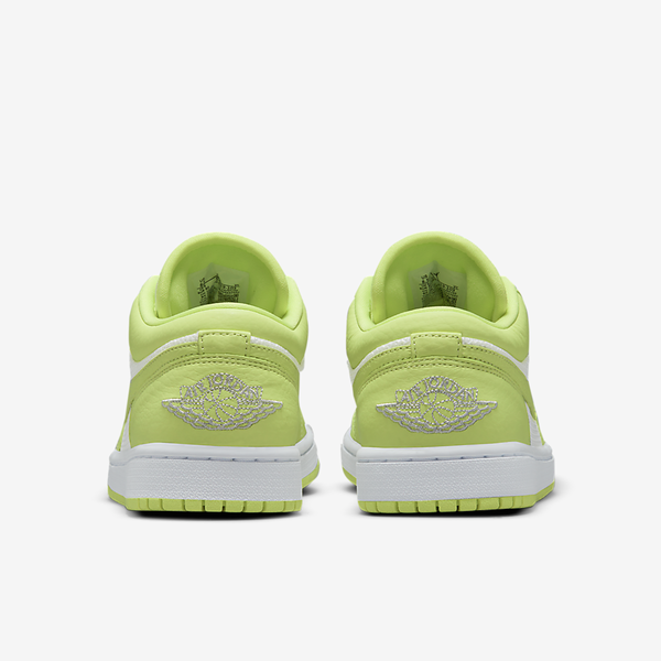 Nike WMNS Air Jordan 1 Low SE 