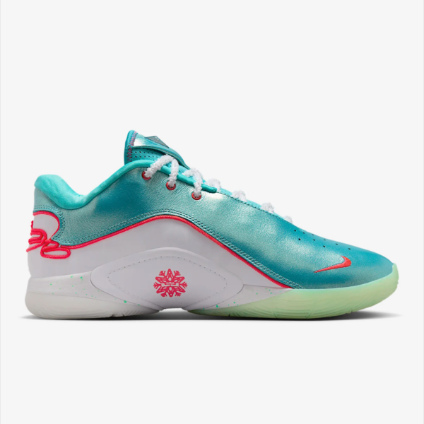 Nike LeBron 22 "Christmas" (HV5148-600) Release Date