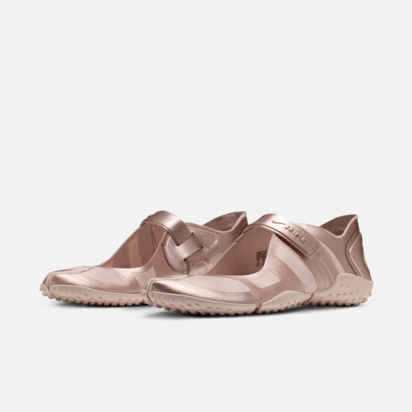 NikeSKIMS Rift Satin "Silt Red" (W) (IQ7158-600) Release Date