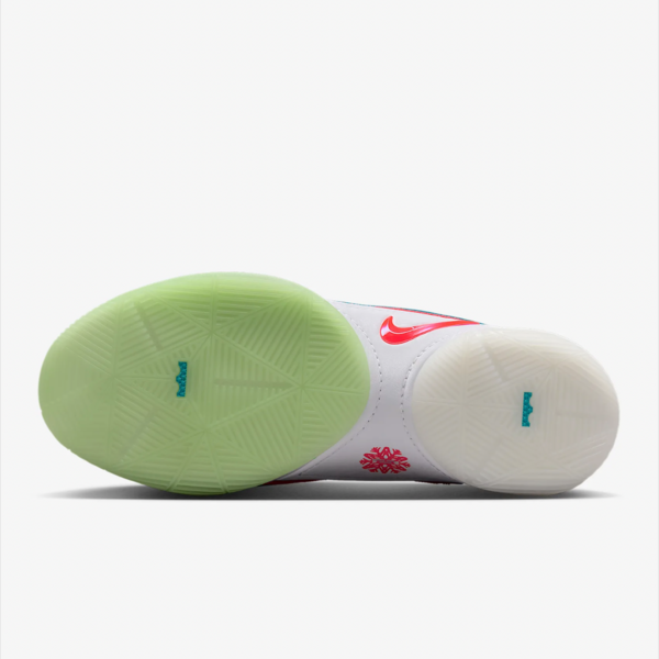 Nike LeBron 22 "Christmas" (HV5148-600) Release Date