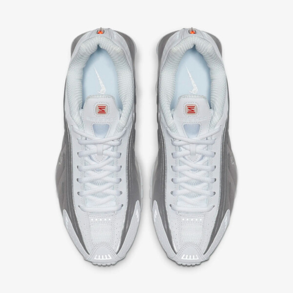 Nike Shox R4 "White Metallic" (AR3565-101) Erscheinungsdatum