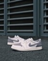 Air Jordan 1 Low "Atmosphere Grey" 3