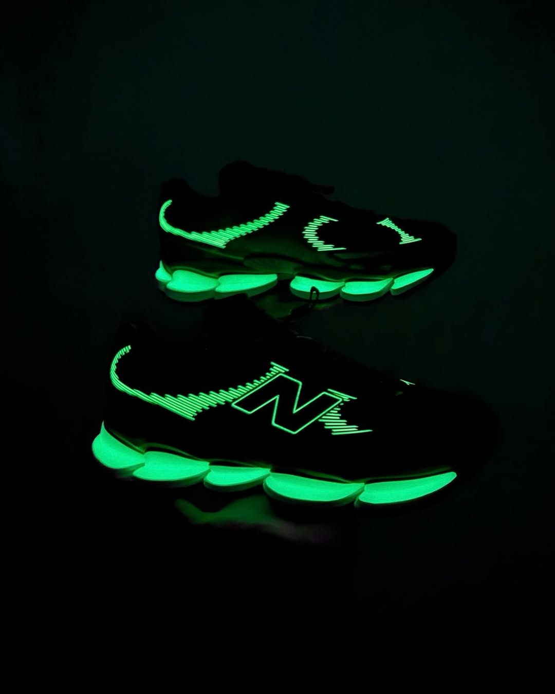 Amine x New Balance 2000 Biblioteca sneaker side view in green