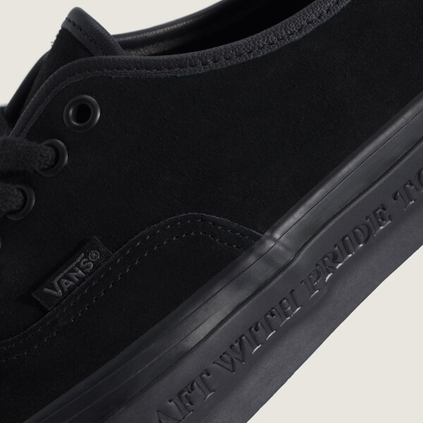 NEIGHBORHOOD x Vans Authentic 44 "Black" (VN000XVJBLA) Release Date NEIGHBORHOOD x Vans Authentic 44 "Black" (VN000XVJBLA) Release Date