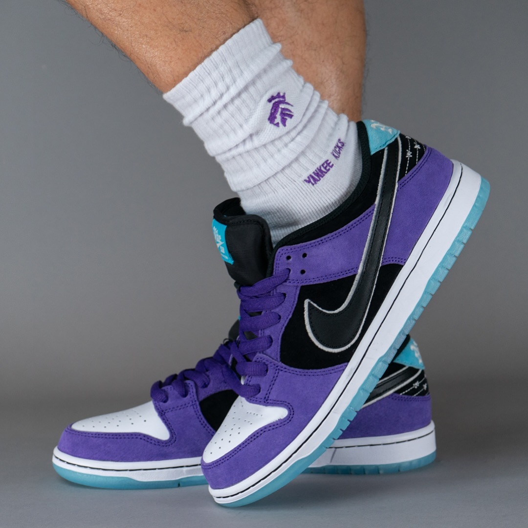 Supreme x Nike SB Dunk Low “Camper Green” Supreme x Nike SB Dunk Low “Camper Green”