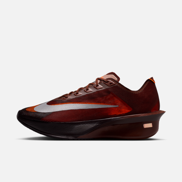 Renegade x Nike ZoomX Vaporfly 4 (IQ7313-200) Erscheinungsdatum