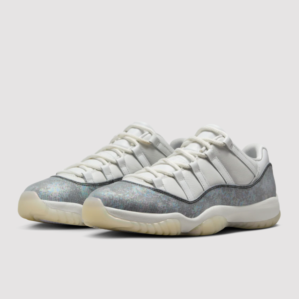 Air Jordan 11 Low "Year of the Snake" (HQ7000-001) Erscheinungsdatum
