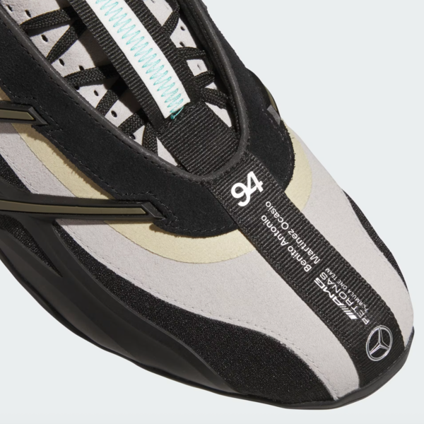 Bad Bunny x Mercedes AMG x Adidas Adi Racer GT Low "Sand" (HQ2570) Erscheinungsdatum Bad Bunny x Mercedes AMG x Adidas Adi Racer GT Low "Sand" (HQ2570) Erscheinungsdatum