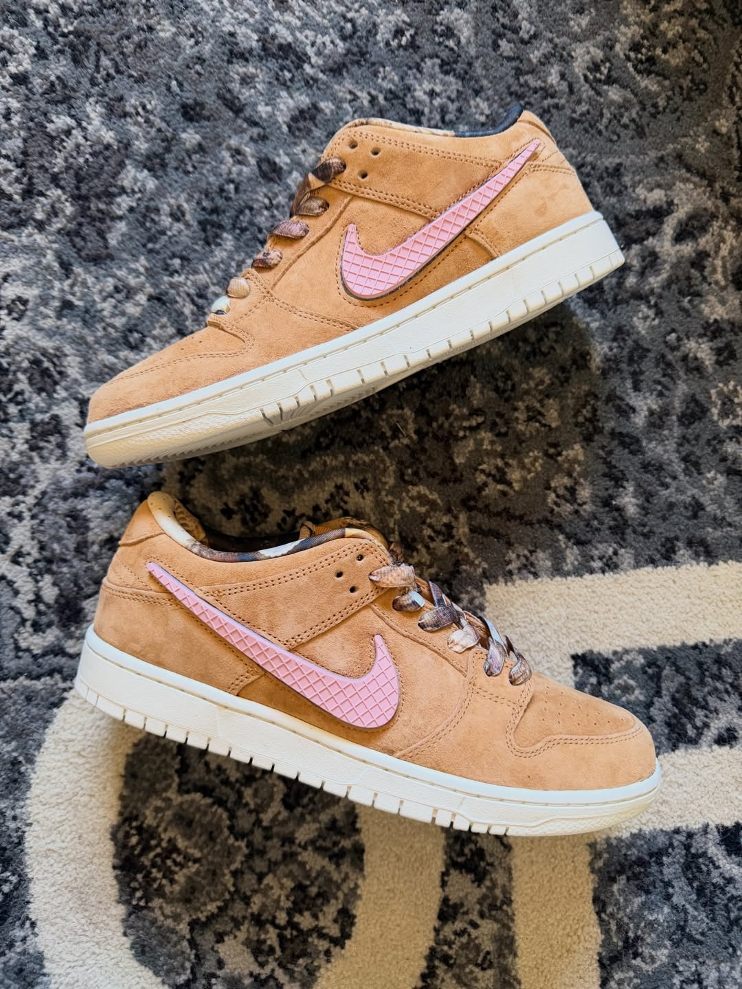 NOTE Manchester x Nike SB Dunk Low