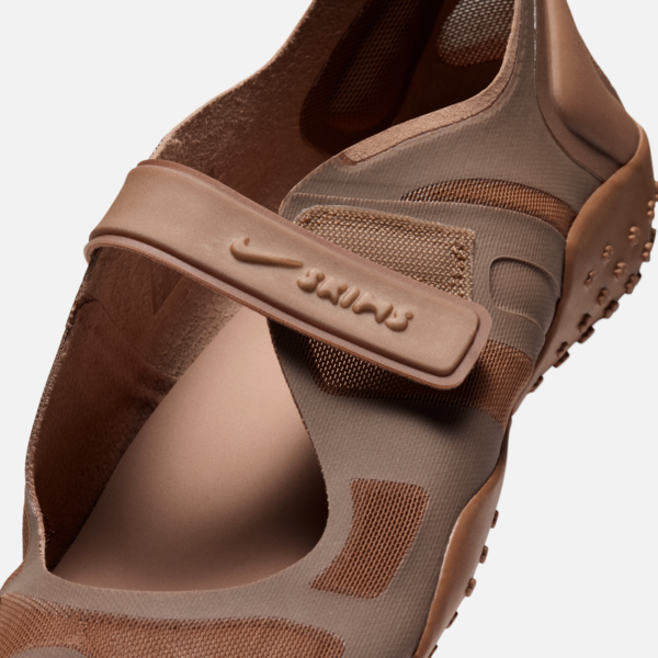 NikeSKIMS Rift "Archaeo Brown" (W) (IO7694-201) Erscheinungsdatum