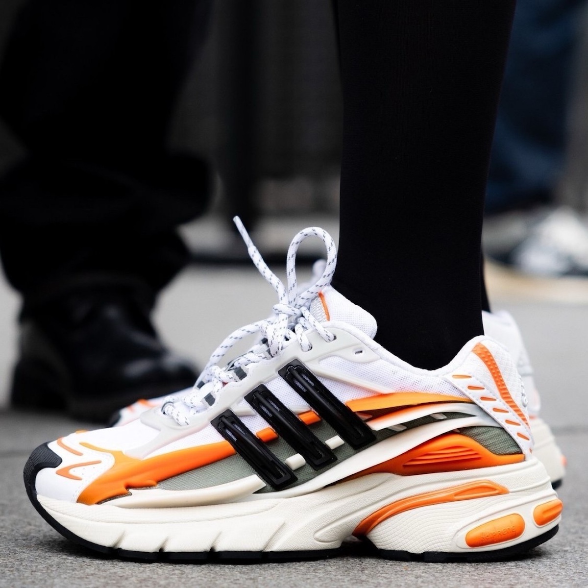 Supreme x Nike SB Dunk Low “Camper Green” Supreme x Nike SB Dunk Low “Camper Green”