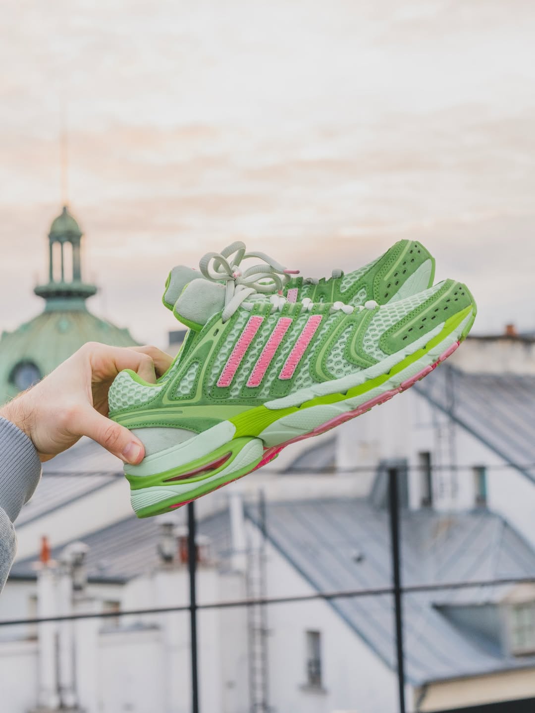 Unheardof x adidas Adistar Control 5 “Piggy Runner 2.0” Unheardof x adidas Adistar Control 5 “Piggy Runner 2.0” in hand