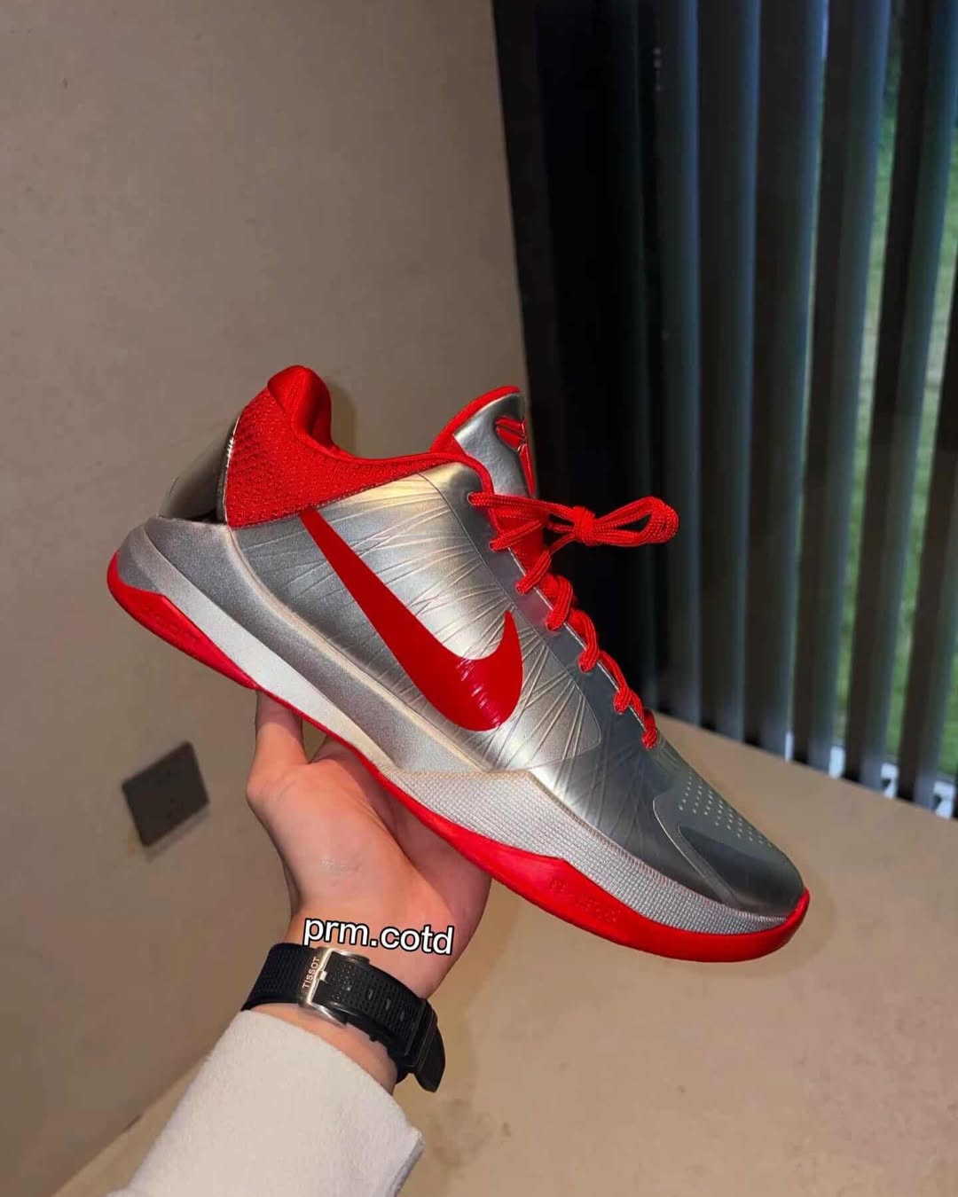 Caitlin Clark Nike Kobe 5 Protro Rookie of the Year in hand look