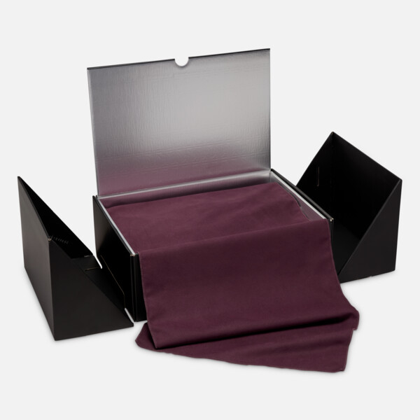A Ma Maniere x Nike Pegasus Premium "Black Burgundy Crush" (IM0701-001) Erscheinungsdatum