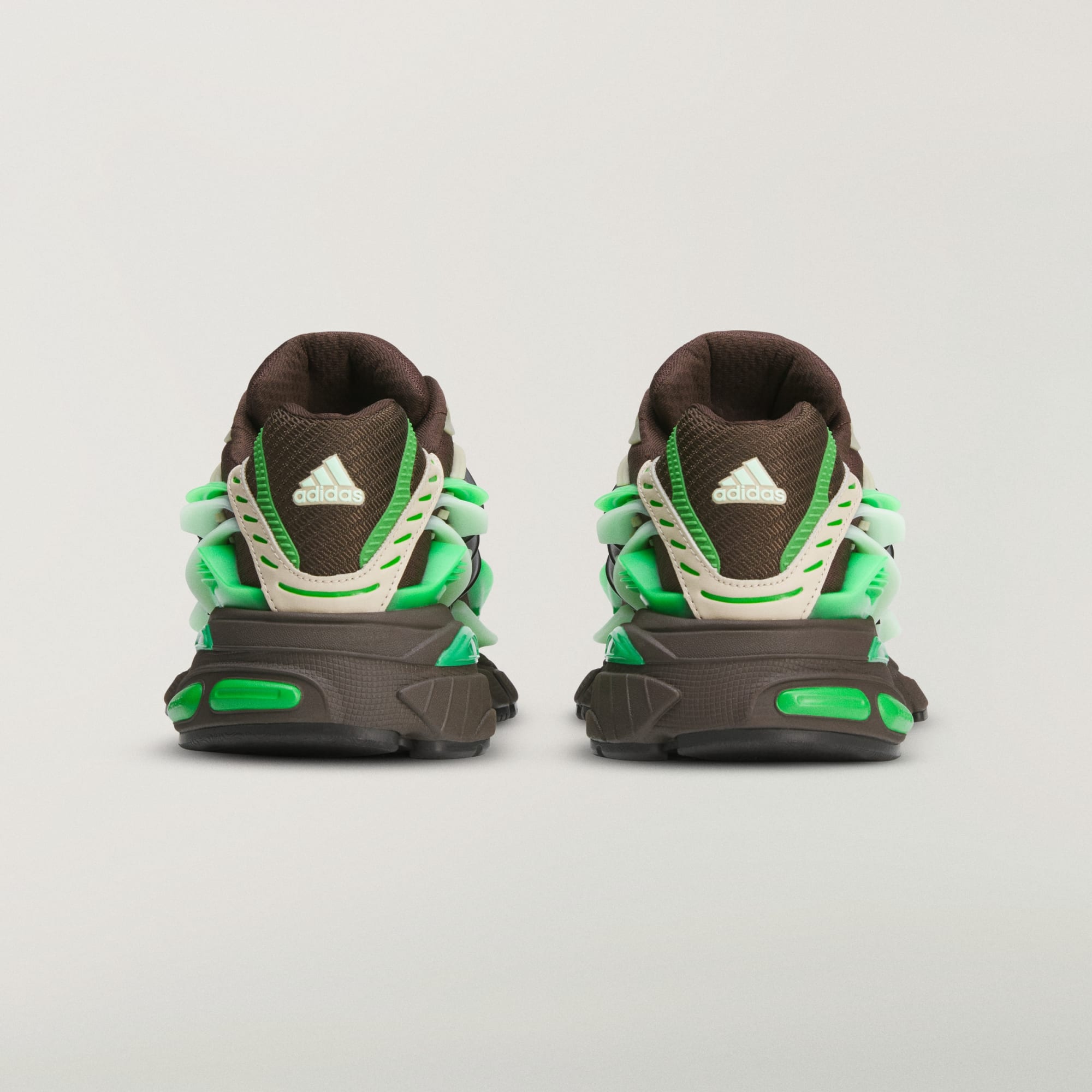 Pharrell Williams x adidas Adistar Jellyfish "Frozen Green" Pharrell Williams x adidas Adistar Jellyfish "Frozen Green"
