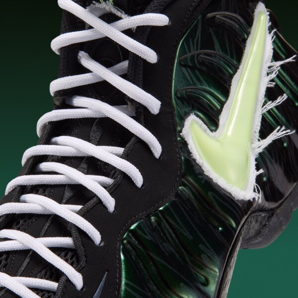 Nike Air Foamposite Pro "Oregon Mummy Duck" (IZ7806-001) Release Date Nike Air Foamposite Pro "Oregon Mummy Duck" (IZ7806-001) Release Date