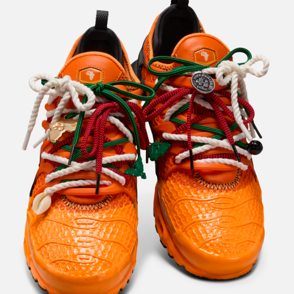 Homecoming x Nike Air Max Plus "Safety Orange" (IM4960-800) Erscheinungsdatum Homecoming x Nike Air Max Plus "Safety Orange" (IM4960-800) Erscheinungsdatum