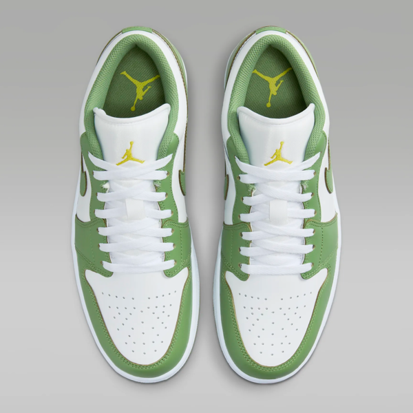 Air jordan 3 chlorophyll on feet clearance