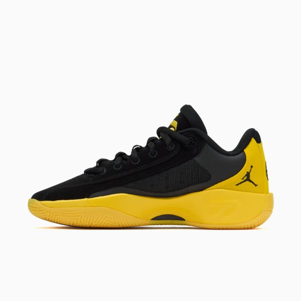Quai 54 x Jordan Luka .77 "Black Tour Yellow" (IB8835-007) Erscheinungsdatum Quai 54 x Jordan Luka .77 "Black Tour Yellow" (IB8835-007) Erscheinungsdatum