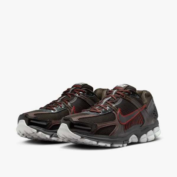 Nike Zoom Vomero 5 "Velvet Brown" (FN3420-200) Release Date Nike Zoom Vomero 5 "Velvet Brown" (FN3420-200) Release Date