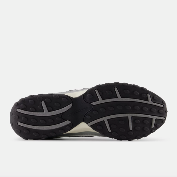 New Balance 204L "Silver Metallic Black" (U204LSWD) Erscheinungsdatum