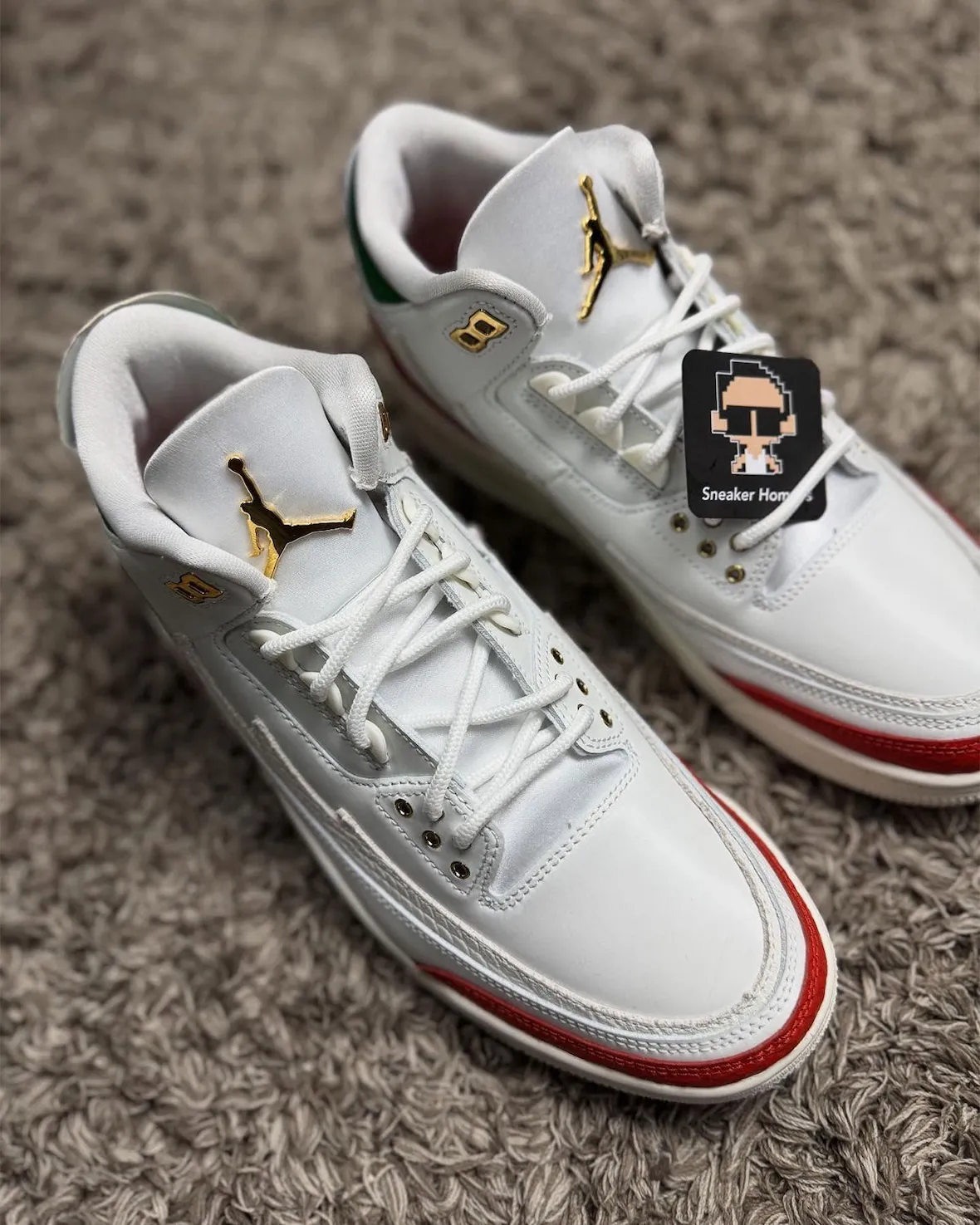Air Jordan 3 El Vuelo front view featuring gold Jumpman details
