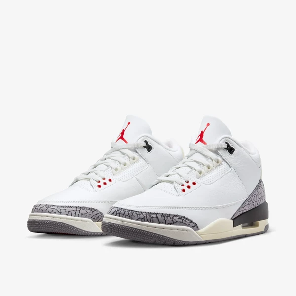 Jordan 3 hall on sale of fame footlocker