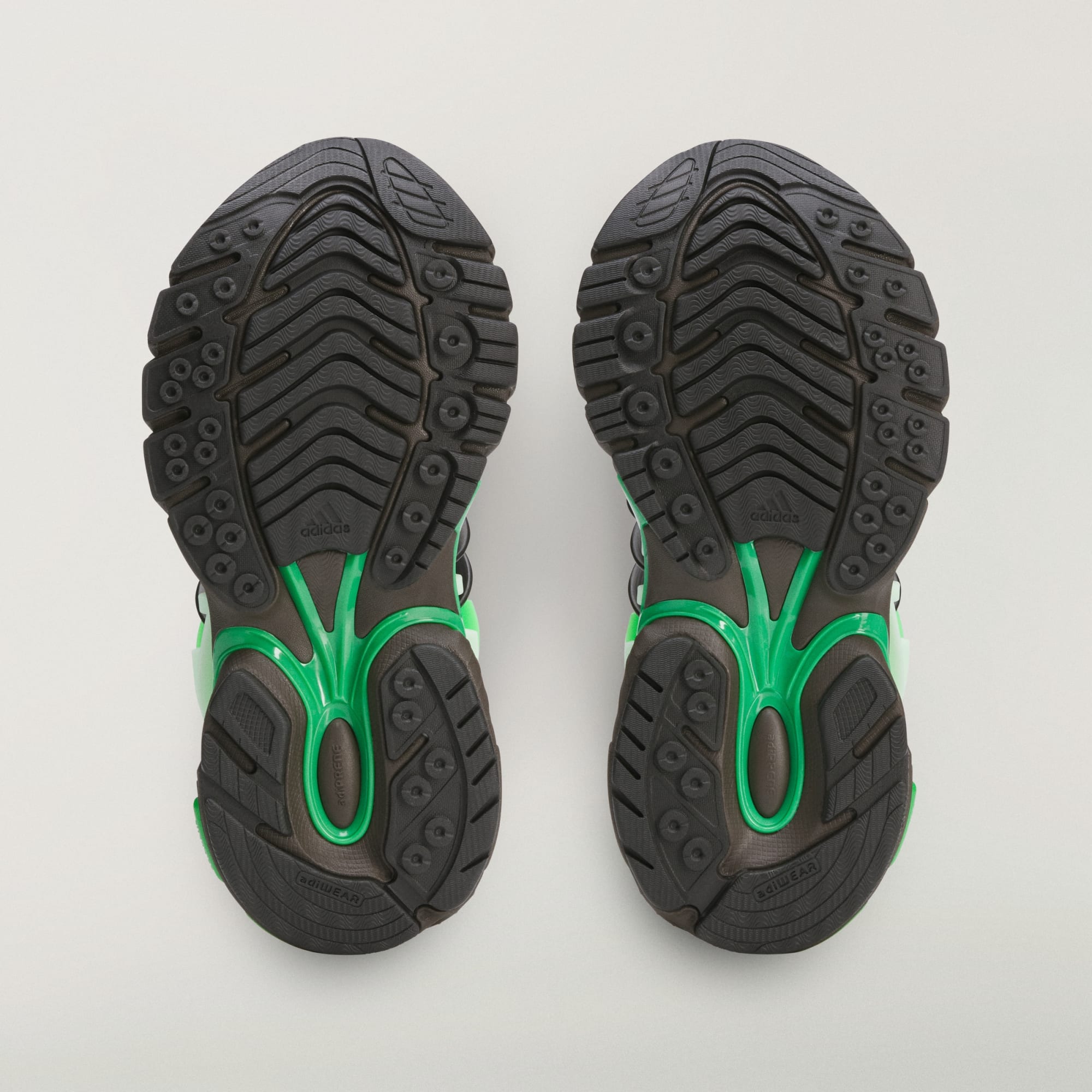 Pharrell Williams x adidas Adistar Jellyfish "Frozen Green" Pharrell Williams x adidas Adistar Jellyfish "Frozen Green"