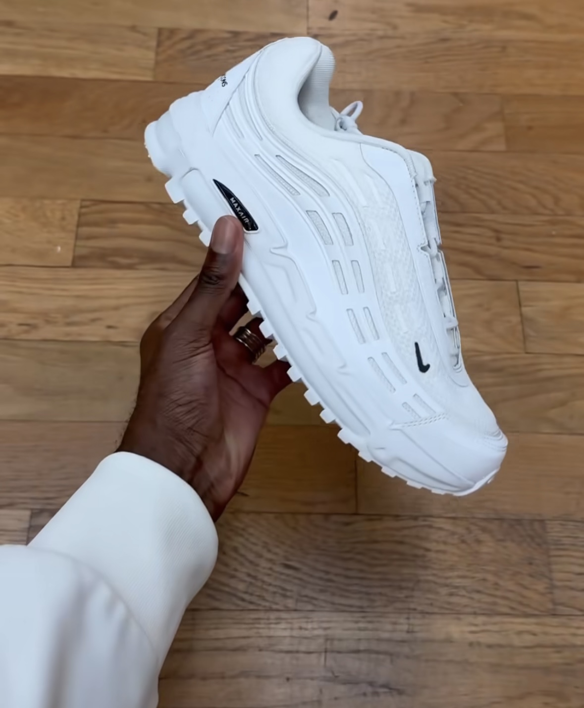 Travis Scott x Jordan Jumpman Jack "University Red" On Foot 2