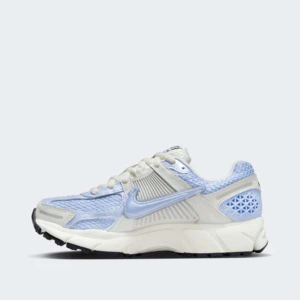 Nike Zoom Vomero 5 "Royal Tint" (W) (FJ4588-025) Release Date Nike Zoom Vomero 5 "Royal Tint" (W) (FJ4588-025) Release Date