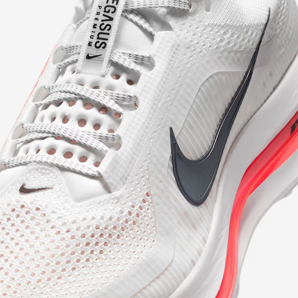 Nike Pegasus Premium "Summit White Bright Crimson" (HQ2592-101) Erscheinungsdatum Nike Pegasus Premium "Summit White Bright Crimson" (HQ2592-101) Erscheinungsdatum
